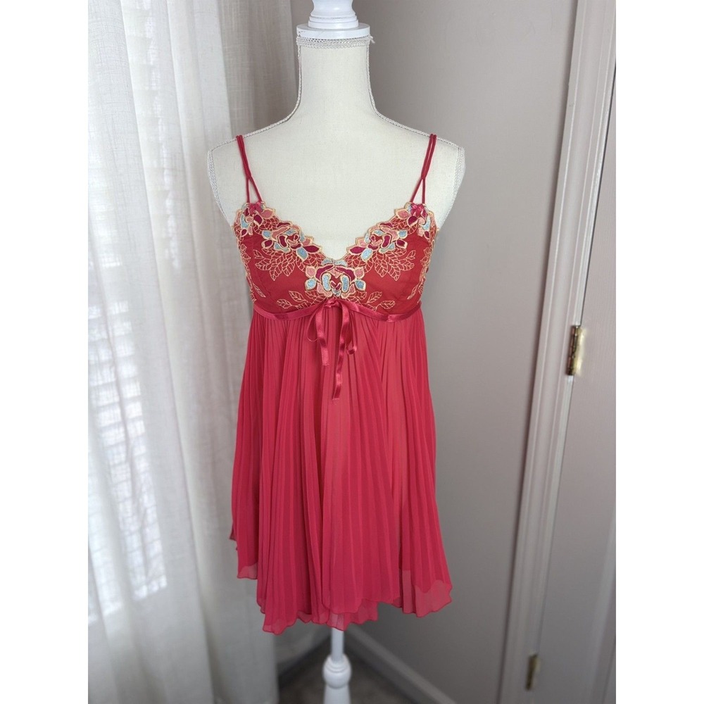 Babydoll Women Small Red Excellent Embroidered Pleated Sheer